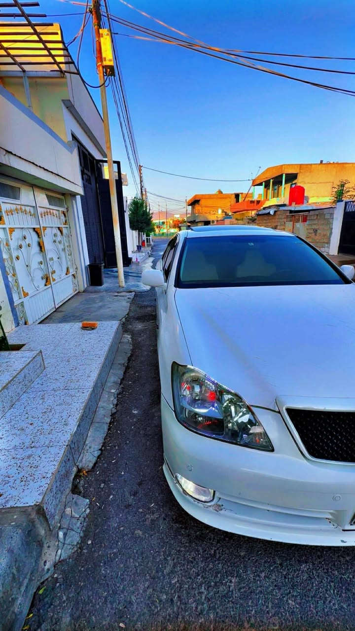 بە ناوی خودا
تۆیۆتا کراون شاهینە ٢٠٠٥ 
١٨٠ مەکینە بچوکی گئڕ بچوک 
سەیارەکە لۆک لۆک نەبو نەتەوئ 
بۆ سەنتئک مەسرەف مەگەرئ دعامی بۆ دەعامی بەشەرت 
سەیارەکە موسە  دوو پارچەی ئەوروپای هەیە لەسەر ساخی 
ناورەش دوو کوشن کارەبا شاشە کامیرە ئاوئنە شەفت 
سلایت ویل دینگە تایەو ویل لۆک لۆک
سەقفی وەک شوشە سەیارەکە بیانو برە  
لە رەسمەکانە چۆنە لە روبەرو جوانترە 
جوابی کۆمئنت نادەمەوە 
نرخی ٦٧ گەلا مەجال برایانە 
Admin❤️❤️
***********
0777 447 79 00
