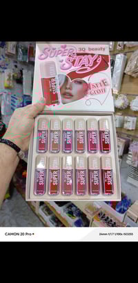 أحمر شفايف سائل • 3Q بيوتي • يدوم طويلاً