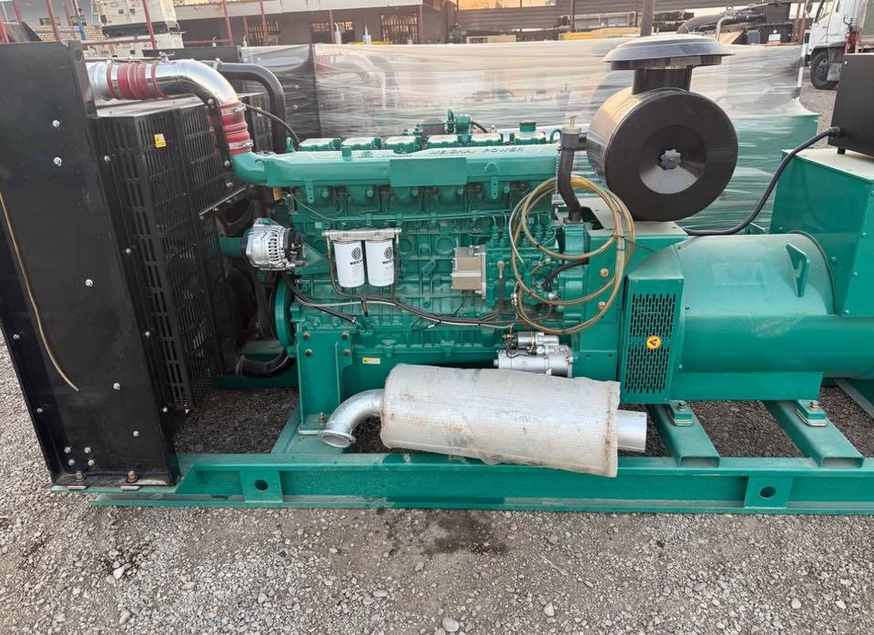 للبيع مولد نوع شتاير 24ولف 6سلندر سوبر دبل راديتر
بم جويتر توليد 500كيفي نحاس 100%زيرو فول سيرفس 
شرط الحمل 1000امبير  لا بخار ولا تنقيص 
للأستفسار//***********
العنوان//بابل-متوفر توصيل الى جميع المحافظات
