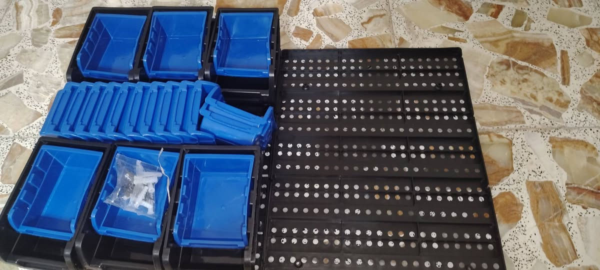 مقسمات بهذا الشكل تحتوي على 32 رف السعر 15 الف


**إذا كنت صاحب هذا الإعلان وتريد حذفه لأي سبب، رجاءا أرسل رسالة إلى الدعم الفني**
