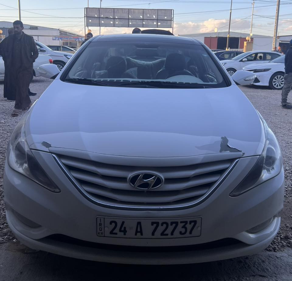 للبيع او مراوس
سوناتا 2011 خليجي فول مواصفات بانوراما
محرك 2400 دوش
گير و محرك كفالة
تبريد شغال
مشي حقيقي 117
ضررها باب السايق بدون دواخل 
معروضة ب120$ وبيها مجال قليل
للاستفسار ‭0781 796 1816‬
