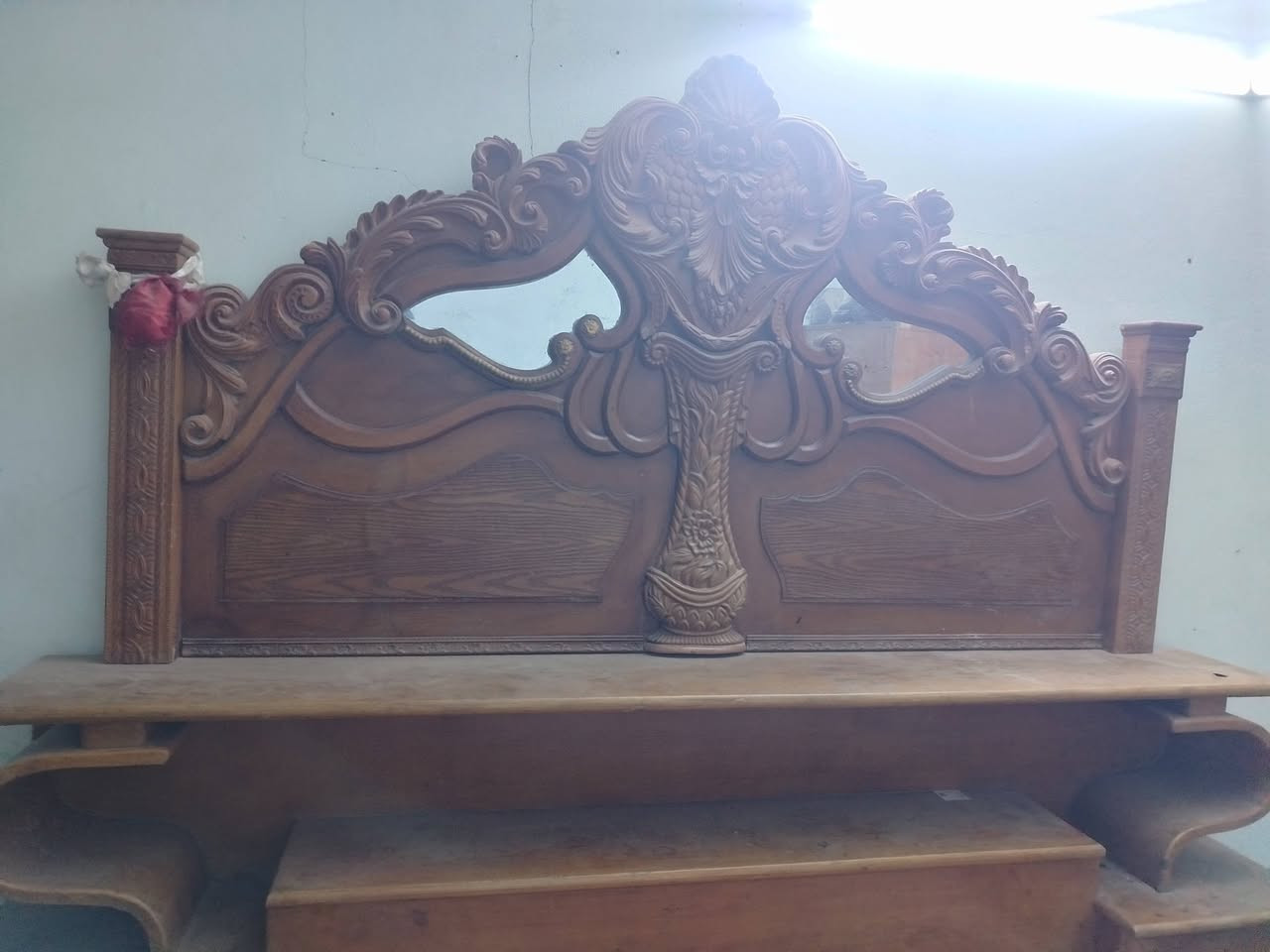 غرفه للبيع تباع مفرد وكامله مع كنتور وجربايه وزاويه
السعر عل خاص


**إذا كنت صاحب هذا الإعلان وتريد حذفه لأي سبب، رجاءا أرسل رسالة إلى الدعم الفني**