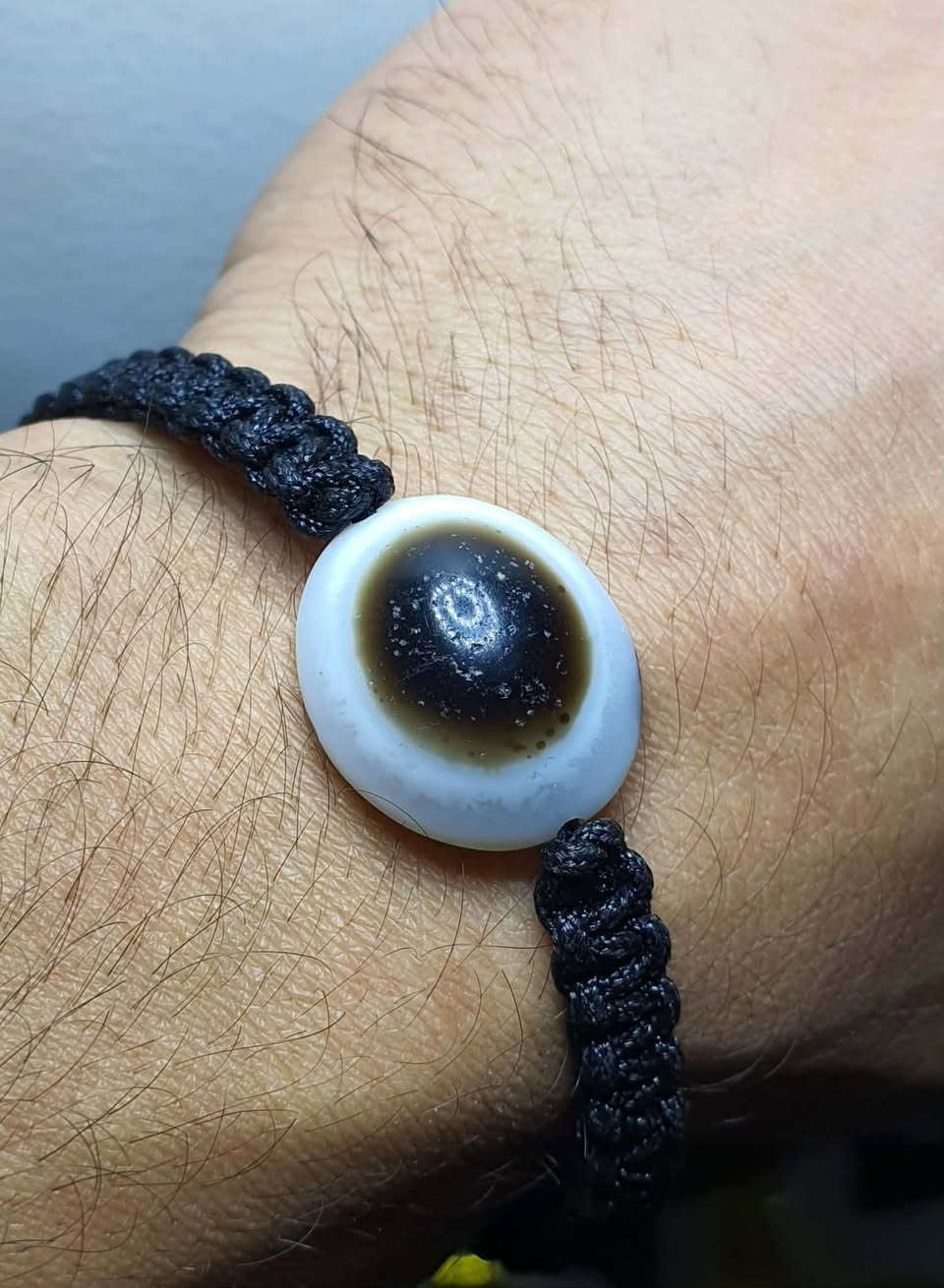 ماشاءالله…جزعة بقرية قديمة عين صريحة ثقب ناعم ابرة ابيع هل موجود بسعر 125 الف
***********
