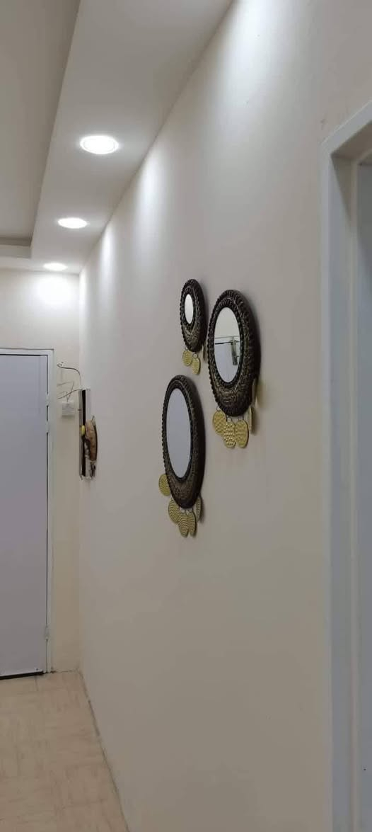 كادر 🏠صباغ معالجة رطوبه وعازل اسطح وكافة انواع صبغ *********** تواصل 📱بٱدارة  علي صباغ
