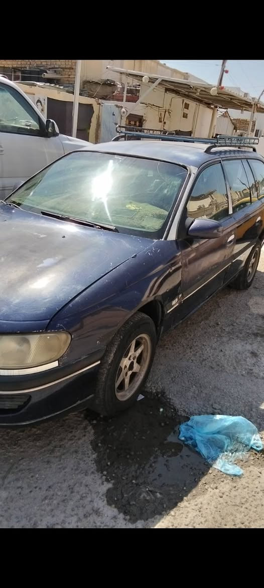 سلام عليكم سيارة أوبل بزون موديل 94 بسمي تحويل ثاني يوم سنويتهة ما منهية سيارة شغالة مكينتهة بطة ثنين ونص بس بيهة صوت متروكة السيارة السعر 23 المكان كوت الشراي يتصل عل رقم ***********
