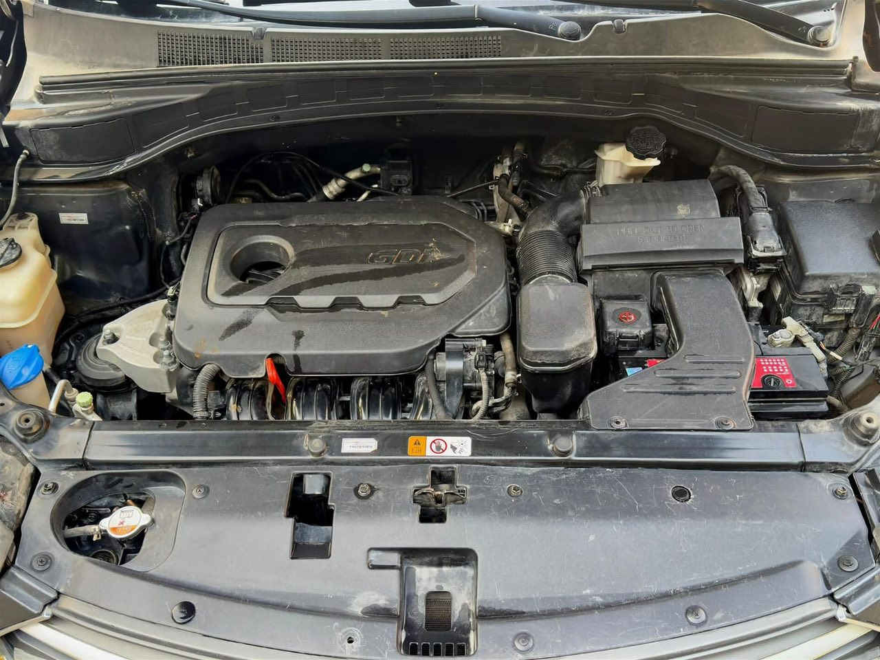 السلام عليكم اخوان للبيع
هونداي سنتافي
الموديل : 2018
وارد كندي ضررها البنيد بي بارد فقط
وهنا بالعراق الجاملغ الأمامي من جهة سايق بي طخه بسيطة ومبقيها عل وضعها
 السيارة بدون قطرة صبغ وبدون تبديل وبدون ايرباك 
حجم المحرك : 4 سلندر 2400 Gdi
لوحات السيارة : كربلاء بأسمي جاهزة تحويل ثاني يوم 
مواصفات السيارة :
بانوراما 
كشنات جلد
كشنات كهربائي
تدفئه كشنات أمامي وخلفي
حساسات خلفية 
شاشة صغيرة 
شاشة اعطال
كامرة خلفية دوارة
سويج شخاطه
5 راكب
تحكمات ستيرن
اوتو هولد
فور ويل 4x4
كروز سرعه 
نظام منحدرات 
مانع انزلاق
تبريد قطعتين
لد امامي
بلاجكتور امامي وال....... يعني سيارة فول عدا البصمة 
السعر 145
ورقة وبيها مجال للشراي والي ميعجبه سعر يدعيلنا بالرزق 
مكان السياره :كربلاء المقدسة 
للاستفسار اكثر الاتصال على : ‭***********
