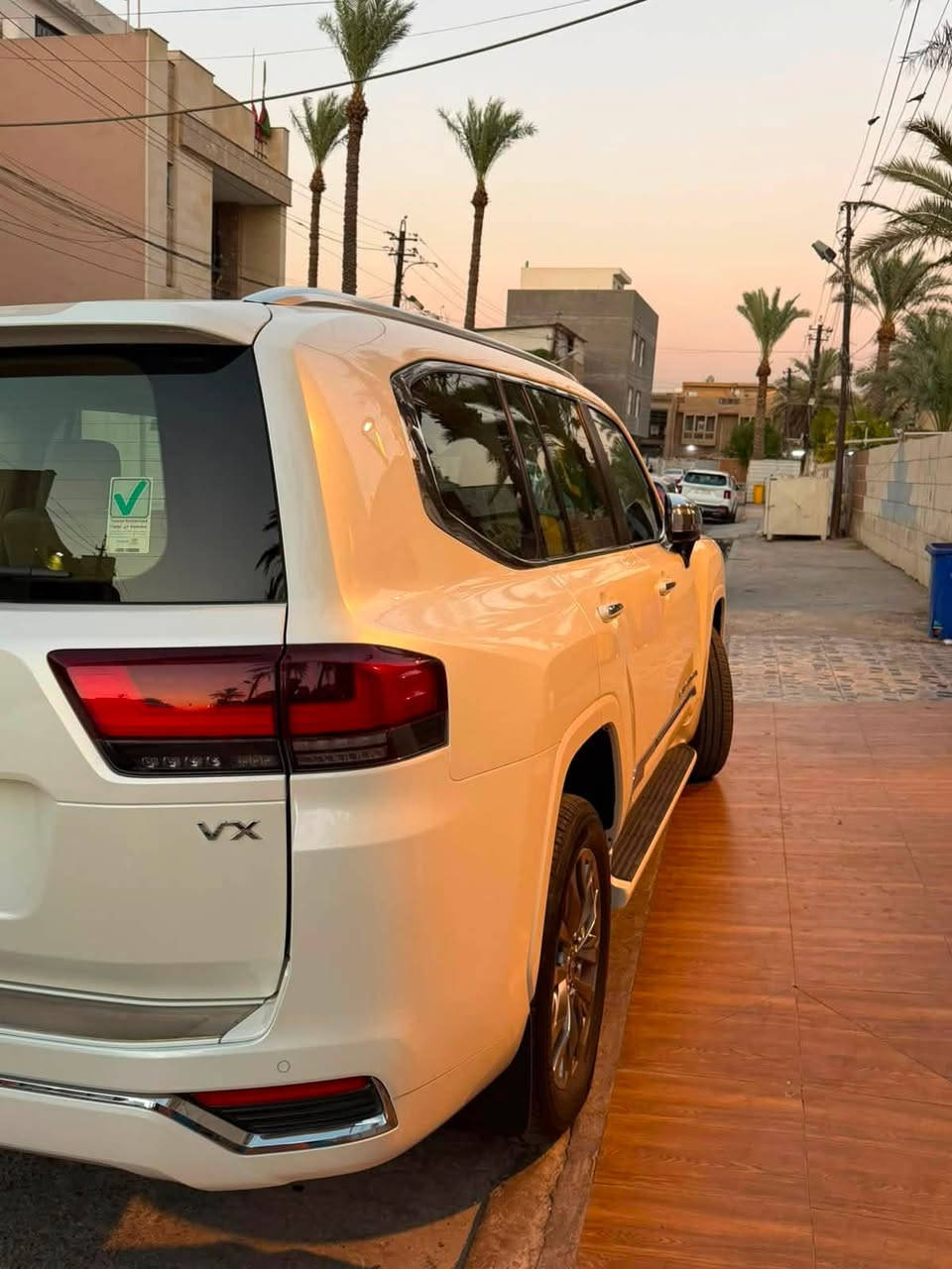 لاند كروز  مديل 2023 VX   TWIN TURBO سياره نضيفه ومكفوله محرك 6 سلندر توين تيربو للعلم السياره VX سياره تجي فول معروفه مواصفات لاندكروز الVX 
ماشيه 50 الف 
عنواني بغداد البلديات

السعر: 70.500 للمعلومة سعرها سبع دفاتر و500دولار

لل استفسار ***********  او ***********
