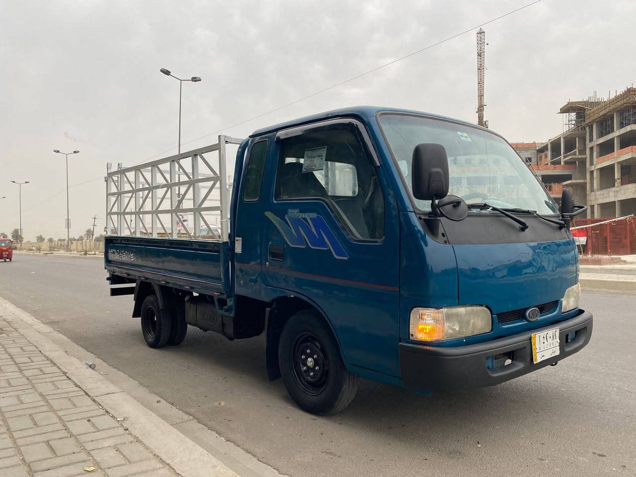 سلام عليكم.   كيه اللبيع.  فنتيره. قلاب.  مديل 98 رقم دياله. مشروع وطني.  إلى 28.  صبق حزام الجماليه.  مكينه.  وكير واكسن.   وشاصي خير من الله.     تخم تاير. جديد.    كهربائيات شغاله.    تحويل مباشر.    ثاني يوم.     دواخل حلوة.     محجر حلو.      صدر امامي وخلفي جديد.    سياره  جاهزه. من كلشي.   السعر 60وبيهه مجال. الطيبين.  الستفسار علا رقم الهاتف *********** المكان بغداد الشماعيه
