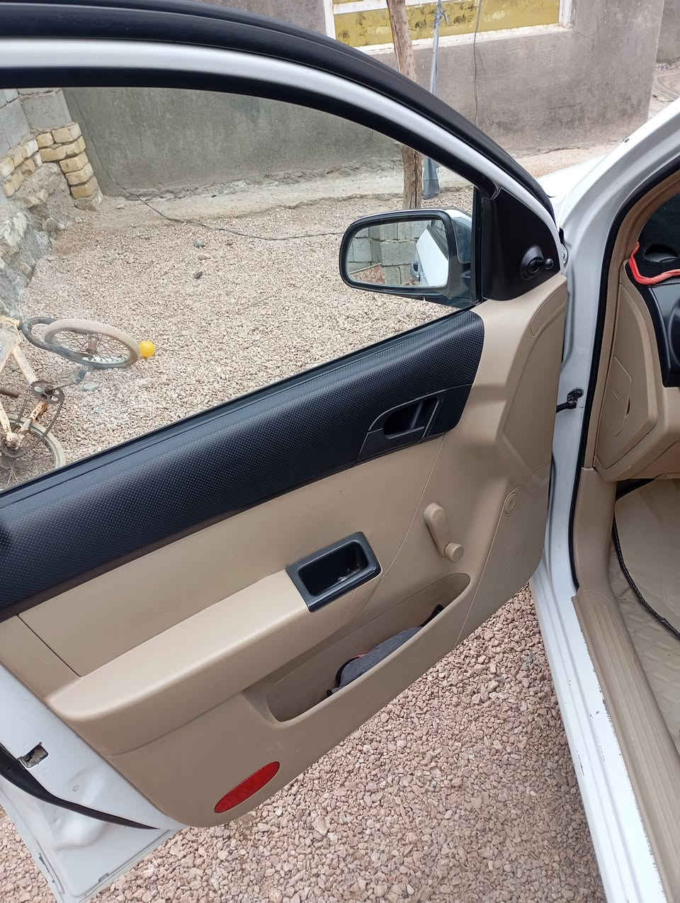 سياره افيوء للبيع 2013 رقم نجف  دولي باسمي سنوية لعام 2028 العنوان الوركاء المثنى  رايده 70 وبية مجال للاتصال ***********
