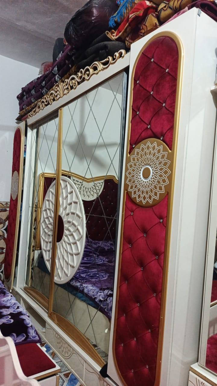 البيع  كاونتر ٤ قطع نضيف جدااا غرفه تركي عوزه تصليح ***********  الخاص مفتوح واتساب
