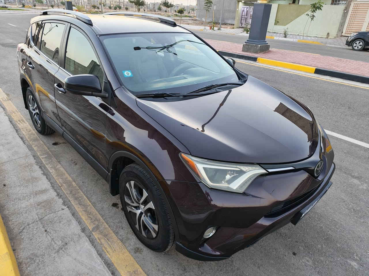 تويوتا راف فور
موديل 2018
 وارد امريكي
ماشيه 80
رقم بغداد انكليزي السنويه بأسمي 
كشر و كير و محرك مكفولات
رقم الشاصي  2T3BFREV1JW808645
بدون صبغ
الحادث / غرق مياه امطار 5 ٪
صور السونار حديثة ومرفقة بالمنشور 
السيارة يمي ٣ سنوات اي مشكله مابيها 
تخم تاير جديد باتري جديد 
السعر  165 ورقة
***********
 ***********
