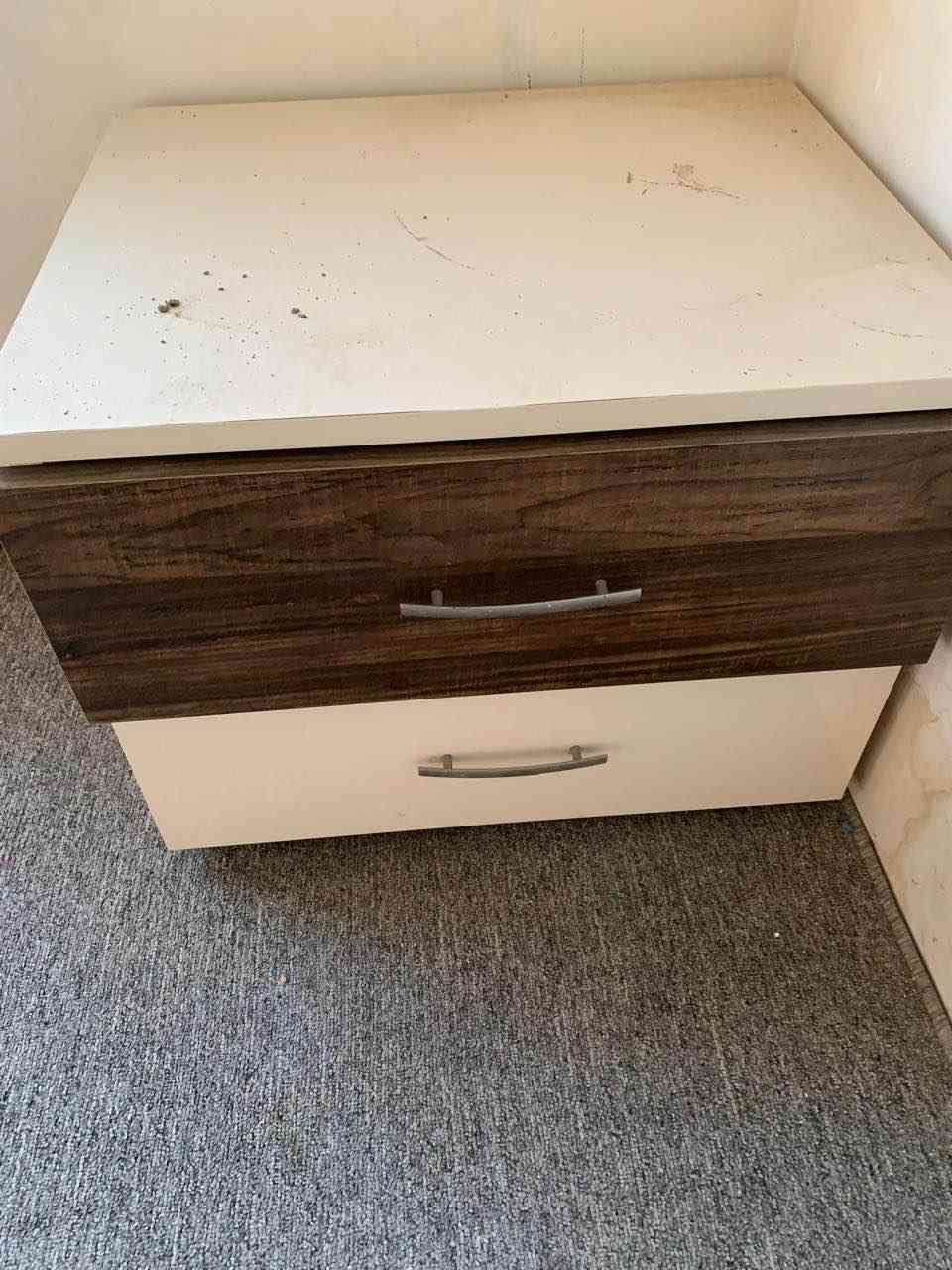 تاخم نوم يةك نةفةري 
سيةسةم و كةنتور و ميزوتوليت و كومةدين 
سعري ٢٥٠ هةزار و معامةلة
هةولير 
رةقةمي ساحيبي ***********
*********** أربيل, العراق
