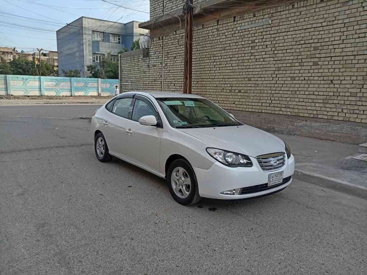 النترا وارد خليجي محرك 1600 دوش ممتاز كير ممتاز حداديه جيده كهربائيات كلها شغاله وكلها بلاديه سياره تخم تاير جديد رقم بغداد داخل بيجي شاشه كبيره كاميرا خلفيه تبريد شغال تدفئه شغاله السياره يوجد بيها مكانات صبغ بدون حادث السعر 105 وبيها مجال الاستفسار على هذا الرقم *********** محمد العنوان بغداد الشعب
