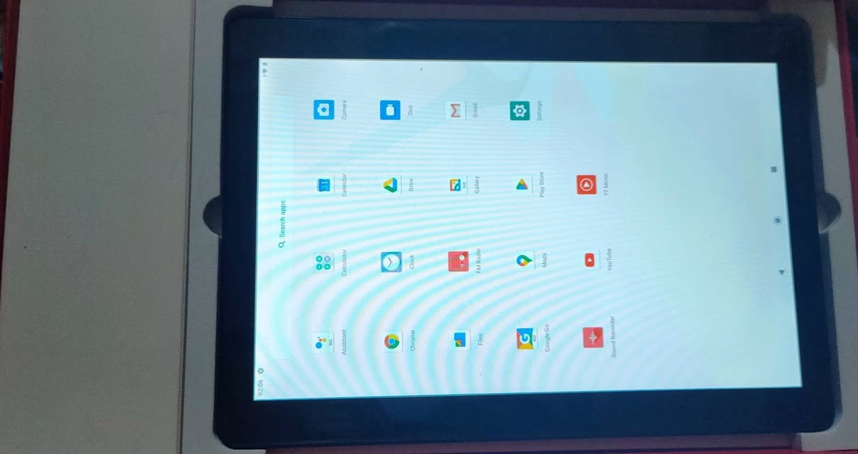 اليخدمه يحط سعر  مناسب .. 

10 اندرويد WiFi (Tron (Pad( تابلت  
)FHD) (G+G IPS( - )2.5( بوصه IPS )10.1( شاشه حجم كبير

حمايه للعين مع وضع الأضاءه اليليه
شحن (تايبسي نظام متطور وحديث مع رأس محول
أندرويد (10) أصدار حديث نظام ولقد اجتاز شهاده (Google (GMS
الذاكره (64) ويحتوي على منفذ (رام) لزياده السعه سعه البطاريه (6000) ملي أمبير
يحتوي على جميع البرامج يوتيوب فيس بوك إنستغرام تيك توك واتساب وغيرها العديد
كاميرا أماميه بدقه (2) ميكا بكسل وكاميرا خلفيه بدقه (8) ميكا بكسل مع ضوء فلاش
تكنلوجيا ذكيه التعرف على الأوامر الصوتيه
نظام (GPS) تحديد المواقع العالمي
نظام قفل التطبيقات الرقميه والرقابه الابويه للأطفال عند الاستخدام
يحتوي على منفذ ) سيم کارت 4GLTI
معالج رباعي النواه (32) بت بسرعه تصل إلى (1.5) جيجا هرتز


**إذا كنت صاحب هذا الإعلان وتريد حذفه لأي سبب، رجاءا أرسل رسالة إلى الدعم الفني**