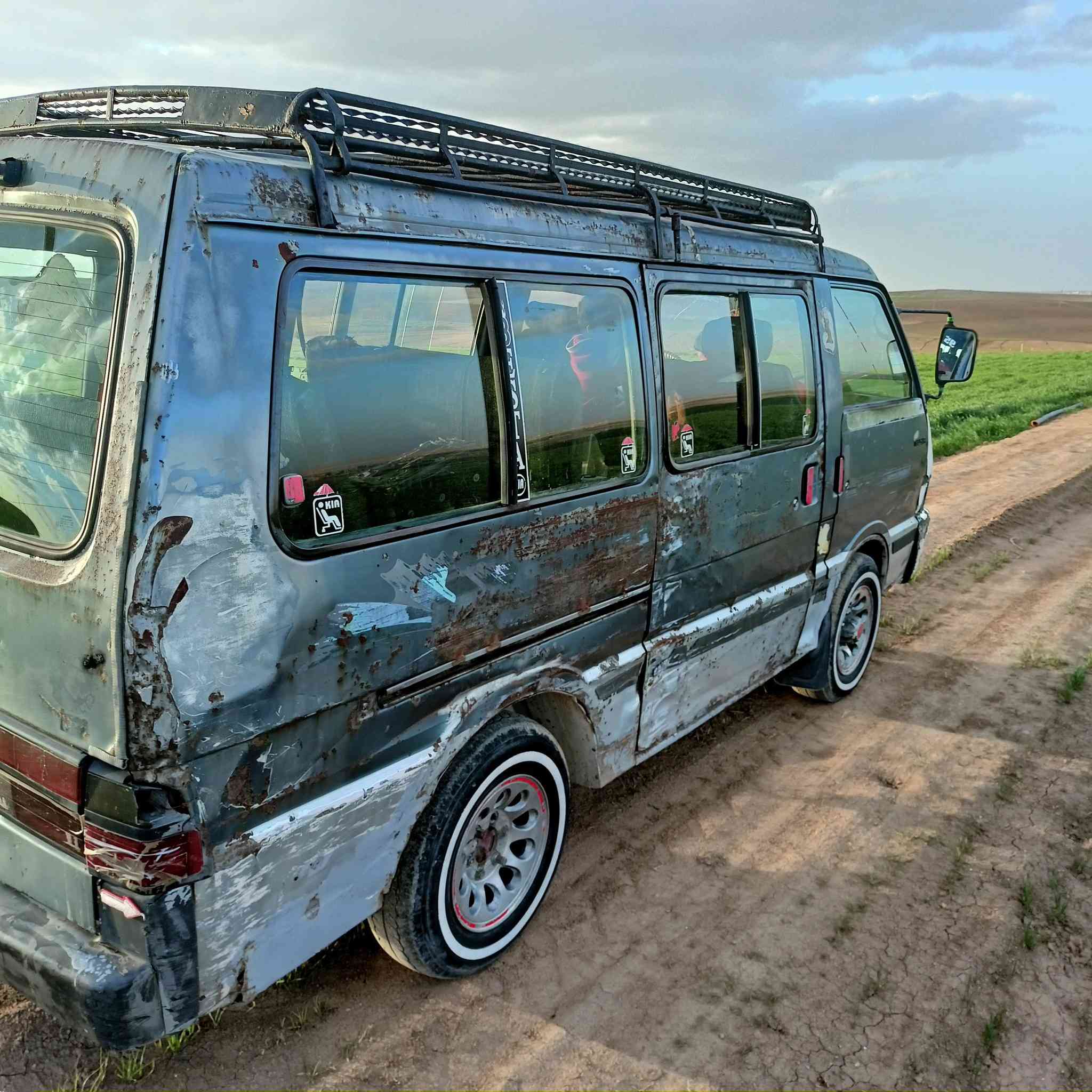 السلام عليكم كيه مكينه وكير شرط ولباقي كدام العين سنوي صاقطه السعر 20وبيها مجال التصال فقط الرقم***********
