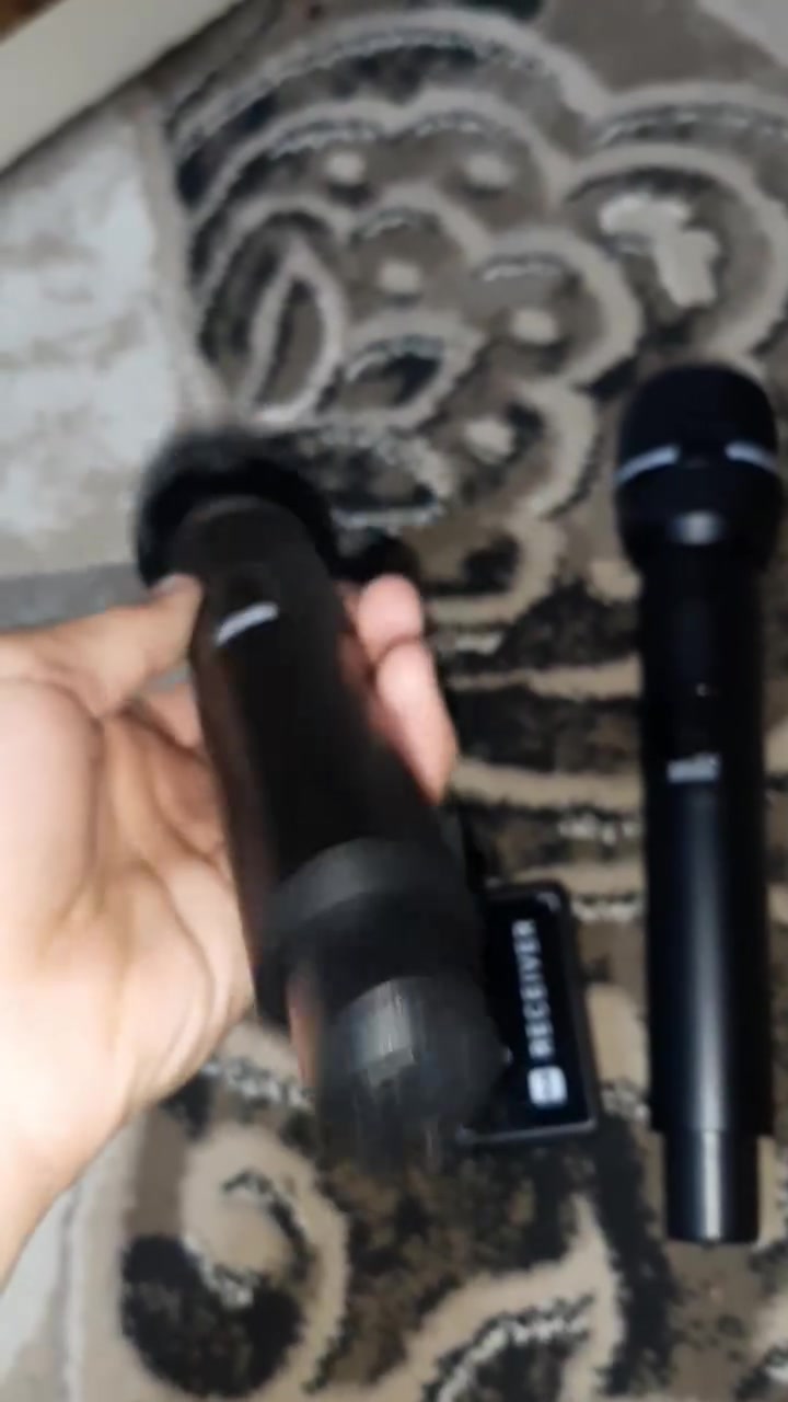 مايك راقي جدا جدا جديد ما مستخدم ماركه للبيع


**إذا كنت صاحب هذا الإعلان وتريد حذفه لأي سبب، رجاءا أرسل رسالة إلى الدعم الفني**