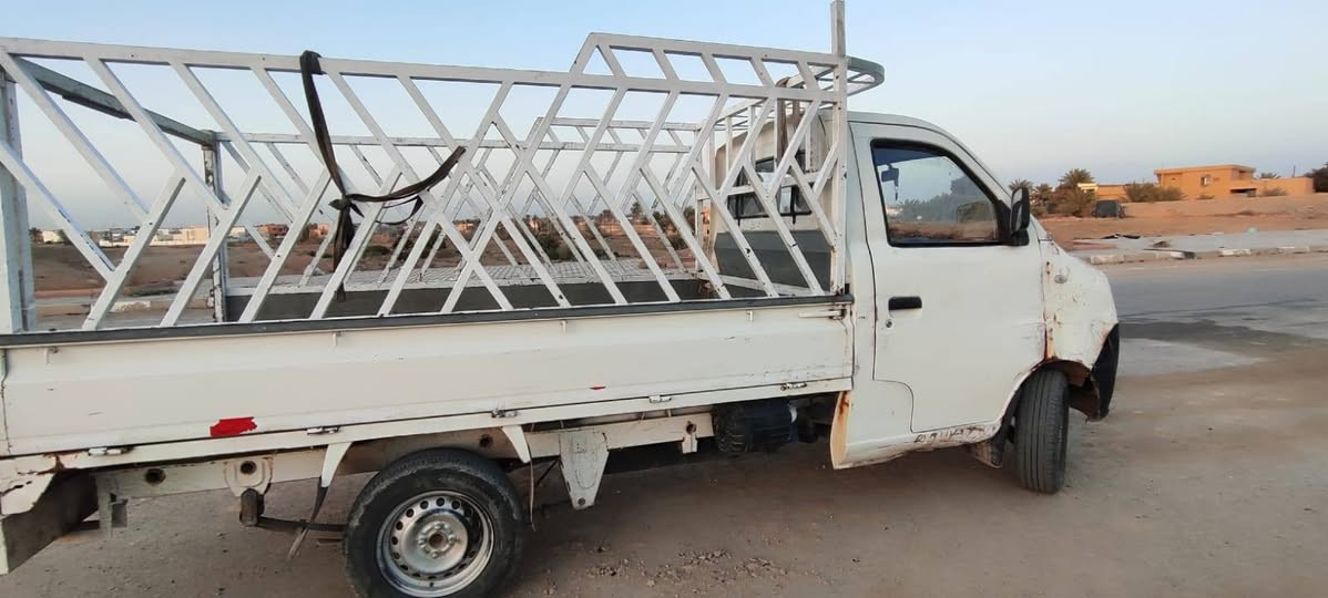 السلام عليكم سيارة ليفان موديل 2013 رقم بغداد محرك وكير كورلا الشاصي مكفول سنوية لل 2028 شرط التحويل مكان السيارة الانبار الخالدية السعر 32 ورقة للاتصال *********** او ***********9 موجود واتس اب
