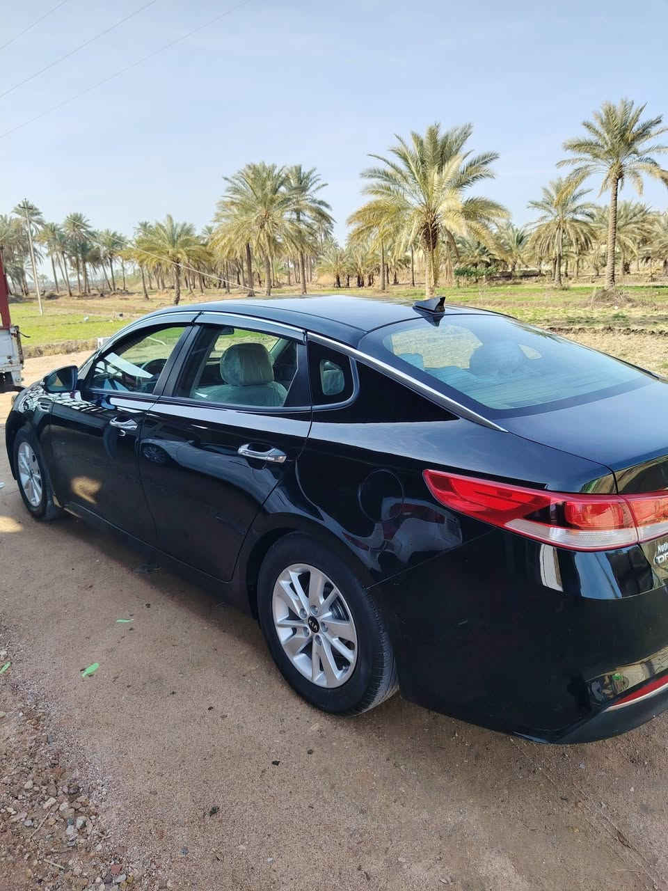 سلام عليكم اوبتما للبيع مديل 2017 مكينه 2400 مكفوله السياره بيه جاملغ امامي بدون داخل فقط وبيه ملاحظات بسيطه ماشر عليها رقم أربيل تريد تحويل تريد وكاله سياره جديده ماشيه ١٠٩ السعر ١١٧ وبيها مجال للاستفسار *********** مكان السياره كوفه
