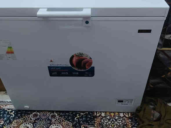 مجمده للببع جديده بسعر 300وبيها مجال عنوان ابو غرق شارع الامام ***********
