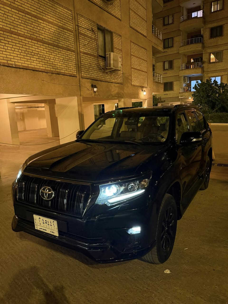 برادو VX ميد نايت  موديل 2023 .ماشية 77 الف كيلو مغلفه PPF
سعر4900
***********
