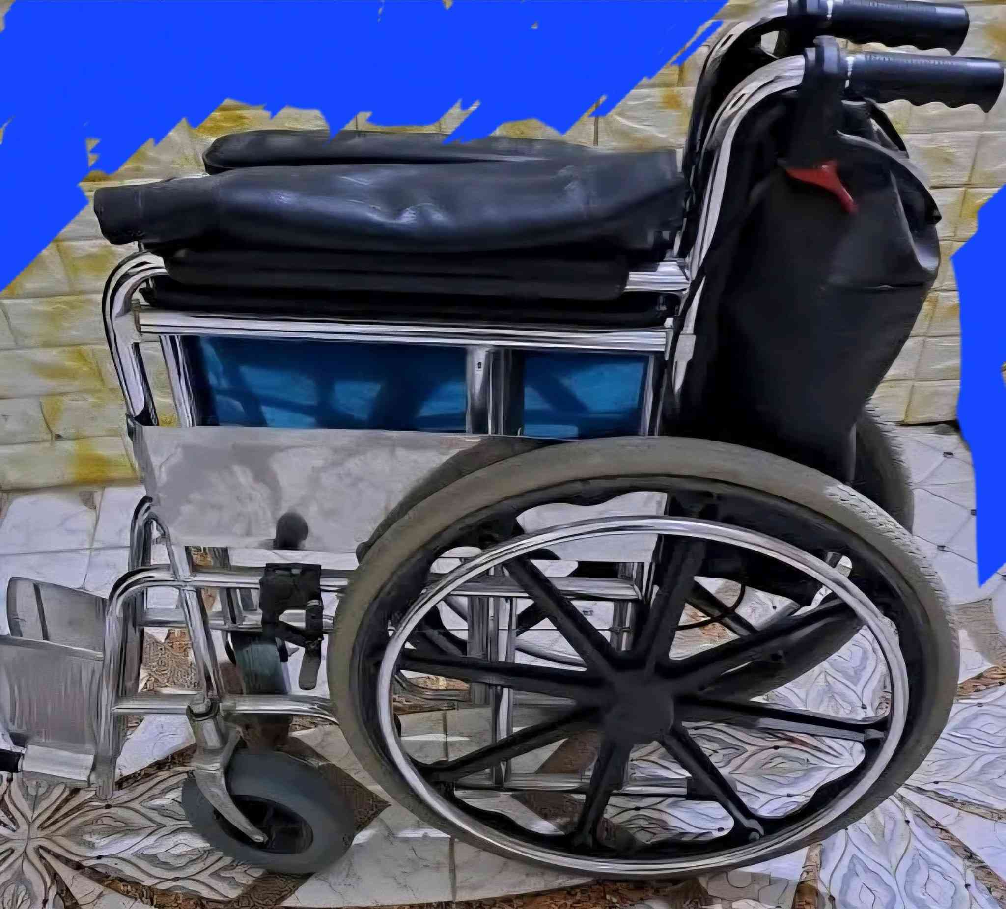 سلام عليكم  شباب من رخصة الأدمن يوجد لدينا كرسي عاديه  للبيع المكان بغداد النهروان
التواصل على هاي الارقام عندي واتساب   (***********)(‎***********)
