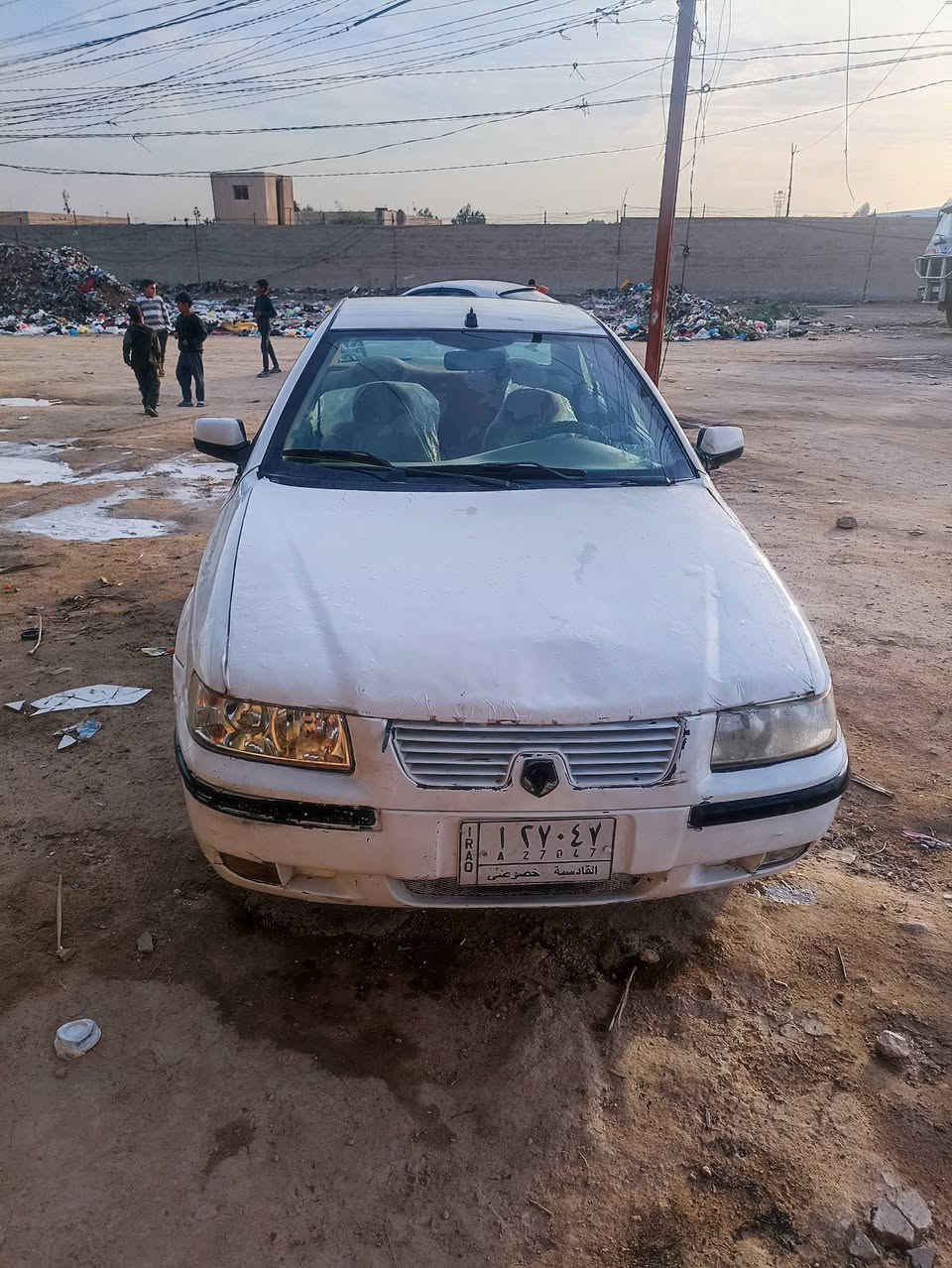 سلام عليكم سمند مديل 10 رقم قادسيه مشروع وطني سنويه صقطه حداديه الكدام جديده والوره نص ونص مكينه بيه لاستيك ولف فقط ناعمه السياره دواخل جدد السعر 30 وبيه مجال  مكان نجف ***********
