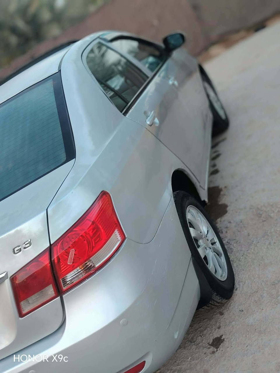 بي واي دي للبيع مكينه كير حداديه تخم تاير كير عادي المرغوب اتصل ***********
