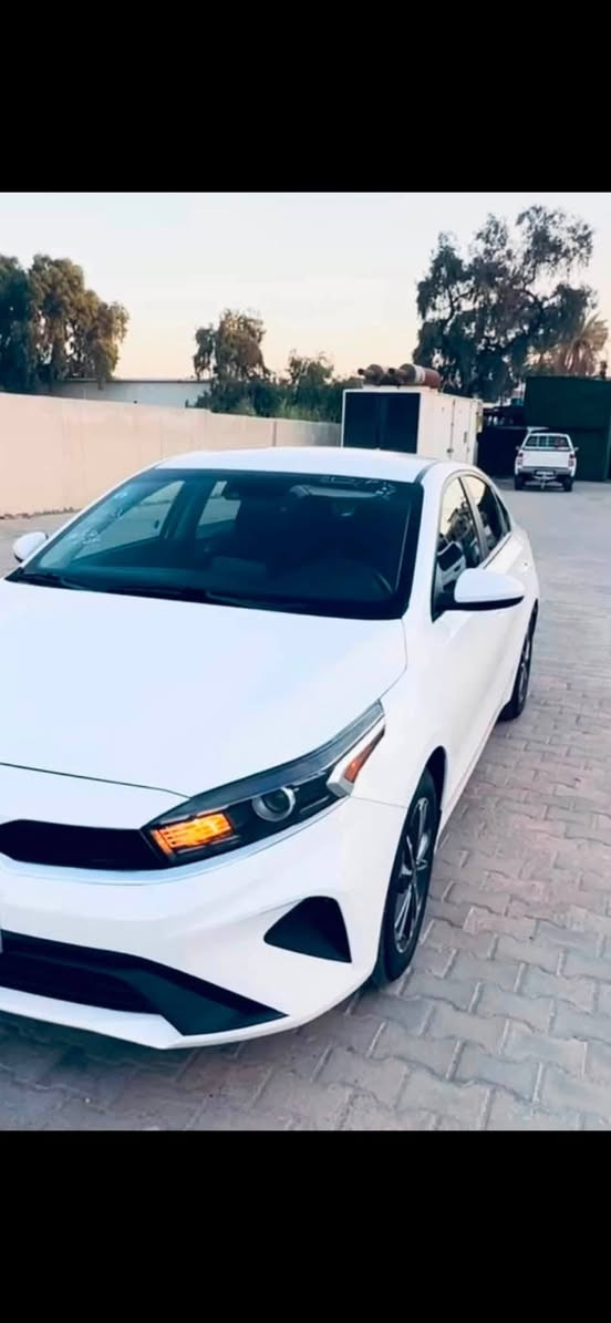 السلام عليكم كيا فورتي موديل 2024رقم بغداد سنويه بسمي شخصيا ماشيه 12الف  مواصفات نص LX محرك 2000دوش مرغوب ضرره بس بنيد صطحي بدون دواخل بدون ايرباك بشرط  الدعاميه اصليه الماصدات اصليه   ليبل واحد ماعدا البنيد كير مكينه كفاله وين ميعجبك افحص براحتك  مكان السياره بغداد الشالجيه 
لمعرفة السعر وباقي التفاصيل الاتصال

   
***********
