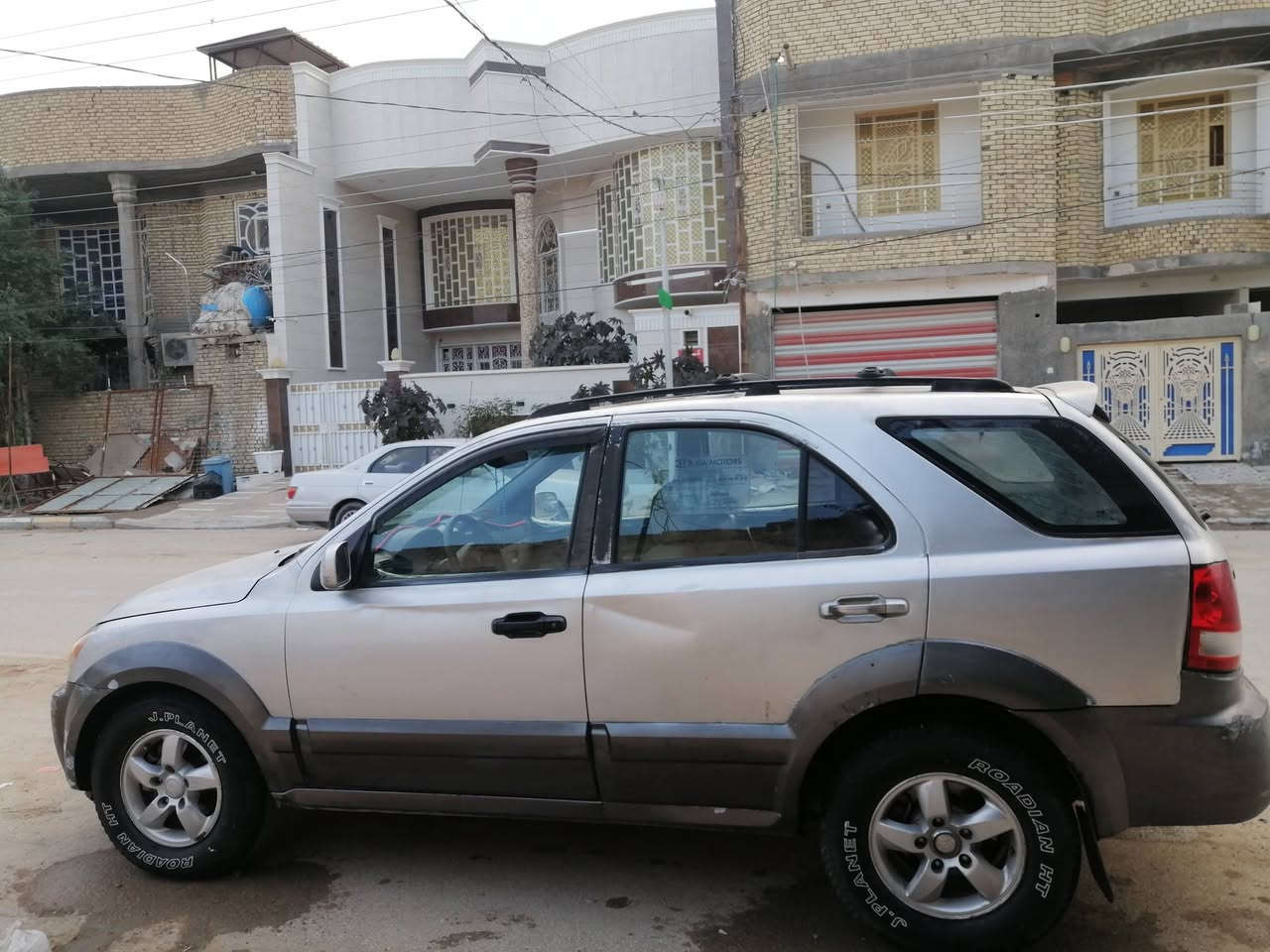 السلام عليكم للبيع سورنتو موديل 2006 فول مواصفات. رقم بصره نكليزي سنويه ل 30. مكينه وكير بلاد V6. مكفوله كص ونقل جثه وعيب شرعي. حداديه جديده تخم تاير جديد  .   السعر 68 وبيه مجال .مكاني ناصريه مركز 
***********
