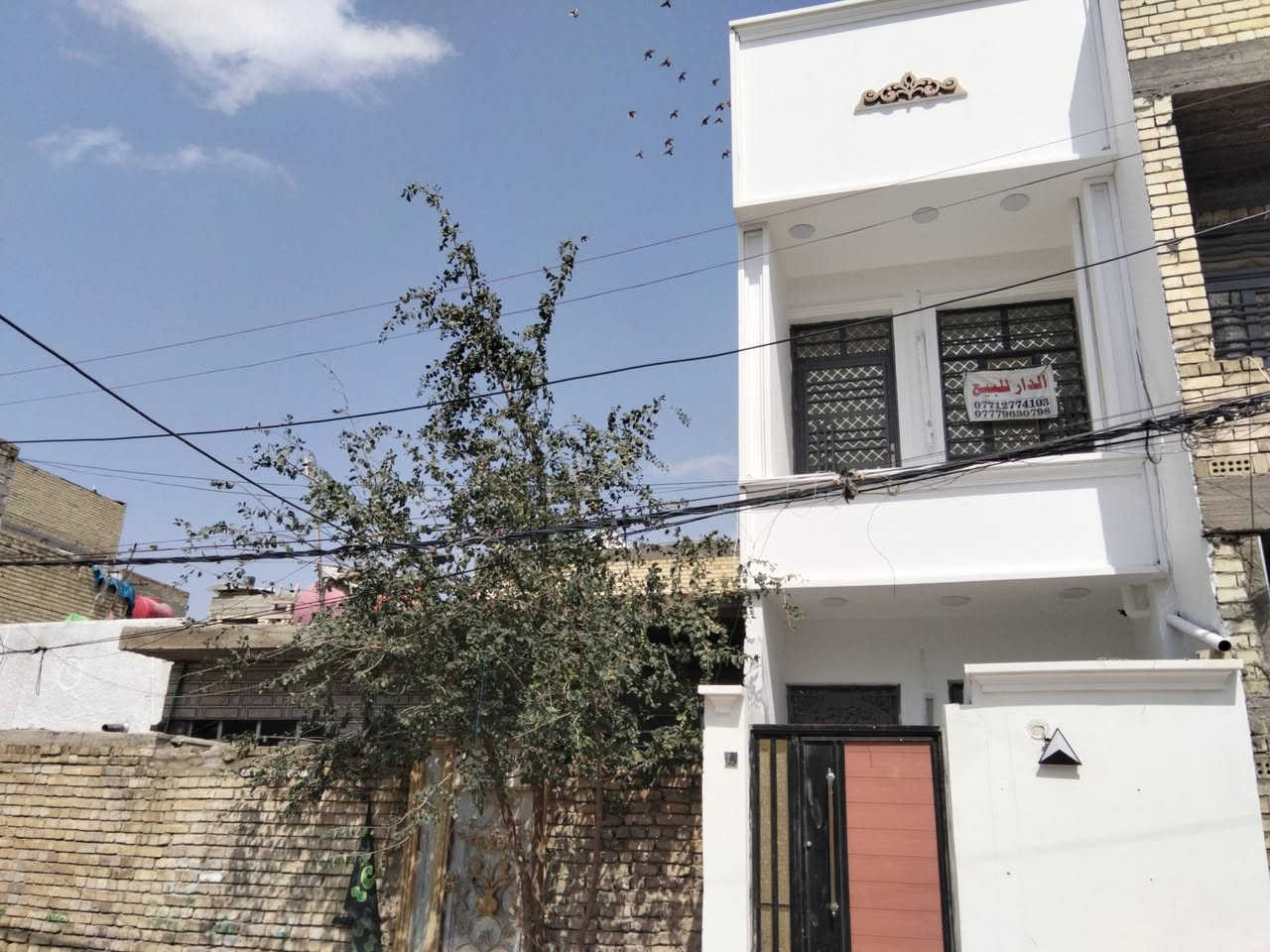 دار للبيع مساحة 40طابقين ونص حي اور الشيشان ***********
