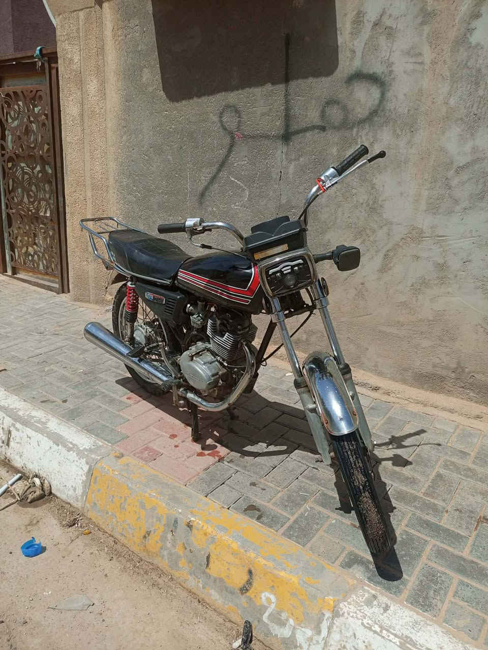 سلام عليكم دراجه أربعة كير للبيع موديل 22 كلك سعر 250 وبيه مجال ***********
