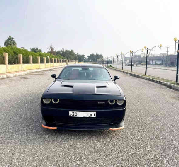 جالنجر 2017 بجم كبس للبيع
سياره مواصفات SXT 
محرك 3600 مكفول 
كير 8نمره 
سياره عليها كت SRT يشمل ويل SRT  و دفيوزر خلفي و اكزوز و لحيه كامل SRT 
داخل شاشه جبيره 
كامره خلفيه 
كشنات جلد 

صيانتها كلها دهن motul عالمي 

ضرر سياره قطعه وحده جامرلغ طرف سايق مبدل نفس لون بدون صبغ ضرر كلش خفيف دعاميه امامي خلفي كبس رقم شاصي مرفق بل منشور 

مكان كركوك طريق بغداد 
السعر مناسب 172 ورقه مع مجال 

اتصال او استفسار واتساب ***********
