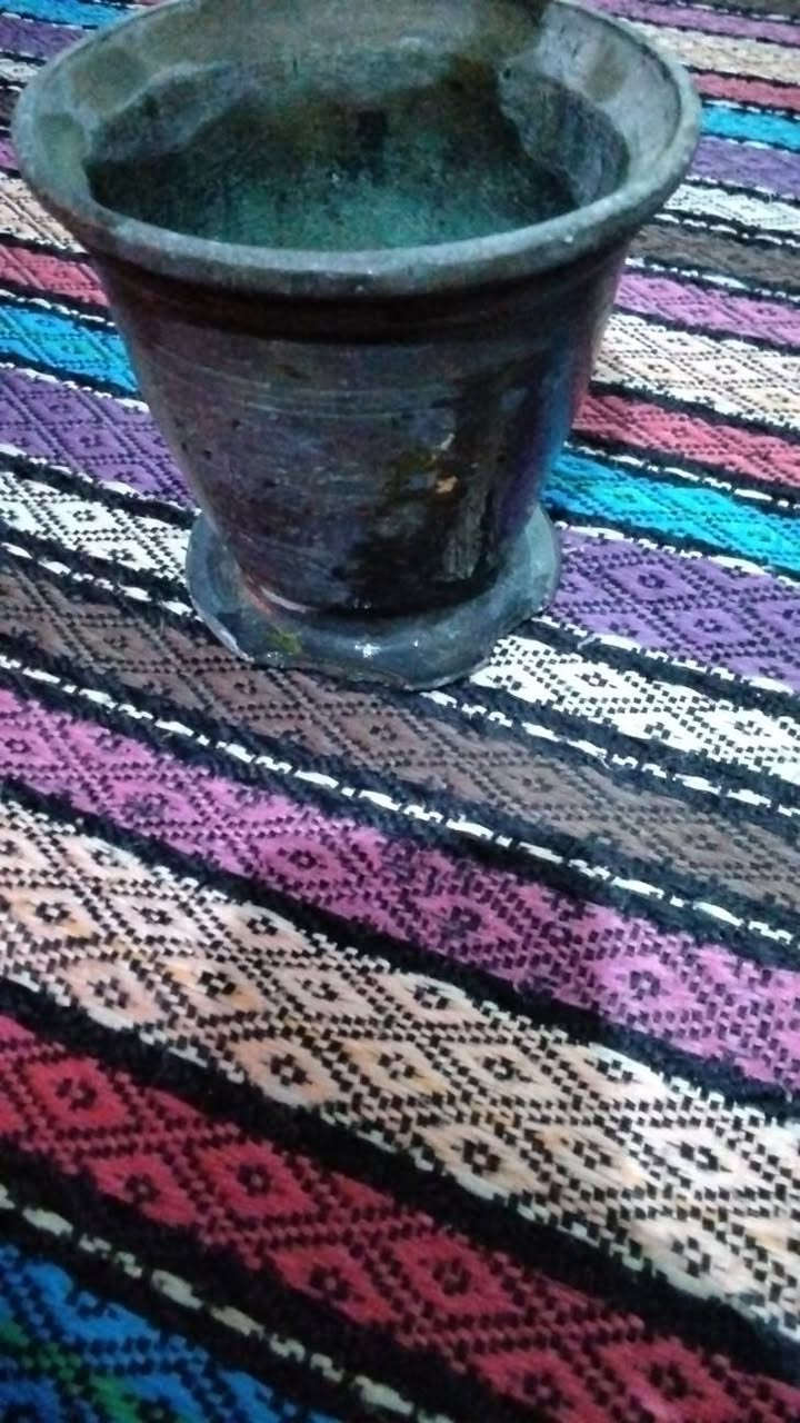 هاون للبيع الوزن 4كليو عداليده. ***********
