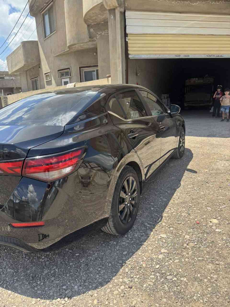 نيسان سنترا 2025 ماشي 6 ميل بدون يرباك   سياره حيل نظيف عل وضع شريكه بس حافت بولند صبغ سياره يترقم دهوك باقيلو 80يوم سعر سياره 130بيها مجال شويه  رقم الهاتف *********** واتساب اكر, نينوى
