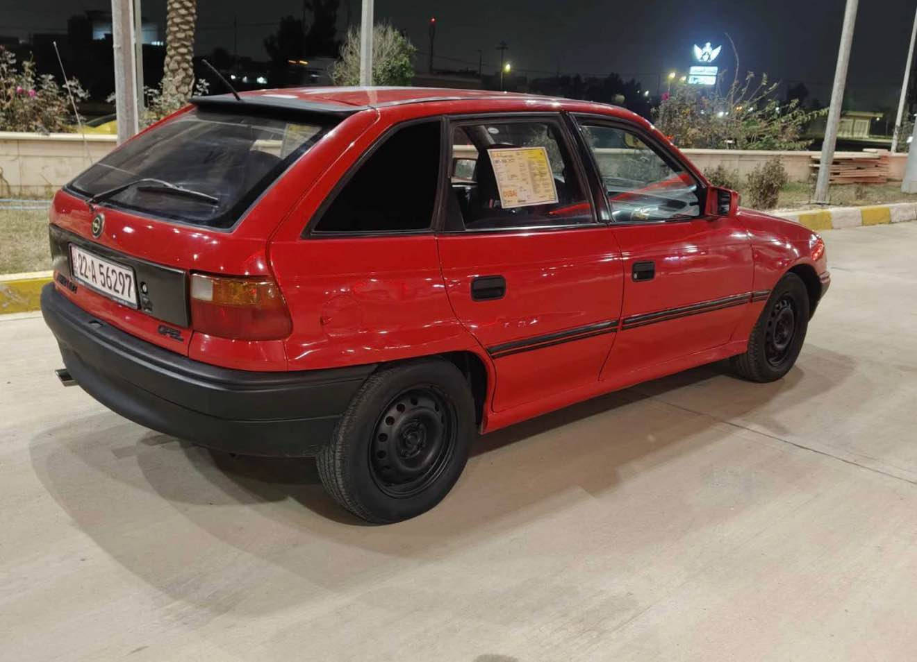 اوبل استرا موديل 1993 حجم 18 كير اوتوماتيك رقم جديد سنويا صاقط جديد هزه جديد رقم اربيل سياره صبغ حزام للجماليه سياره كير محرك صدر كهربائيات كله بل شرط سياره جاهز من كل شي سعر 40 بيه مجال شراي خابر على رقم *********** كركوك, العراق
