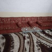 قنفات ديوان 3قطع مع ميزجام للبيع خشب عراقي قديم الطول 5امتار السعر 150...