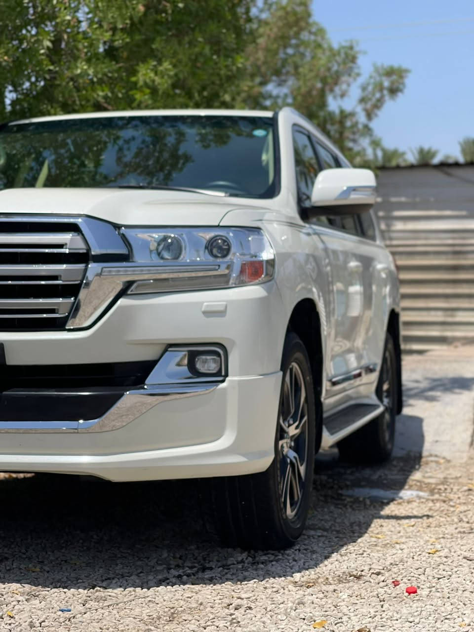 تويتا لاندكروزر موديل 2017
فول فول مواصفات 6 سلندر فورويل 
رقم سليمانيه  هزه ورقم جديد

السياره بيه بارد بدون صبغ ماشيه 100 ألف 
فول فول مواصفات شاشة كبيرة لمس كاميرا 
حاسة رادارات كشن جلد كشن كاراباي بصمة 
 تشغيل عن بعد تحكمات ستيرن بلتوس اوكس
 كار بلي أوتو ستوب للتحذيرات تبيرد مركزي
 تحديد سرعة محرك 6 سلندر  فورويل سيلاد 
محرك كير واير بشرط مامفتوح 
سيارة حيل نظيفة كلشي عل بلاد جديد 
سنوية هزة كلشي جديد مدفوع لـ
باسمي السنوية بشرط تحويل وغرامـة
سيارة مابيـها دينار مصرف كامل من كل نواحي
للاستفسار *********** وأتساب 
العنوان كربلاء السعر ٤٩٥ وبيها مجال بسيط
