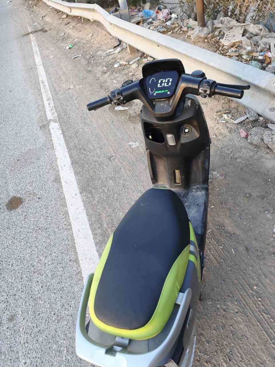 سلام عليكم ريان ام عيون فول مواصفات مثبت سرعه
بك اشاير والباقي معروف السعر 525 الف للاستفسار 
*********** مكاني بغداد حي العامل
