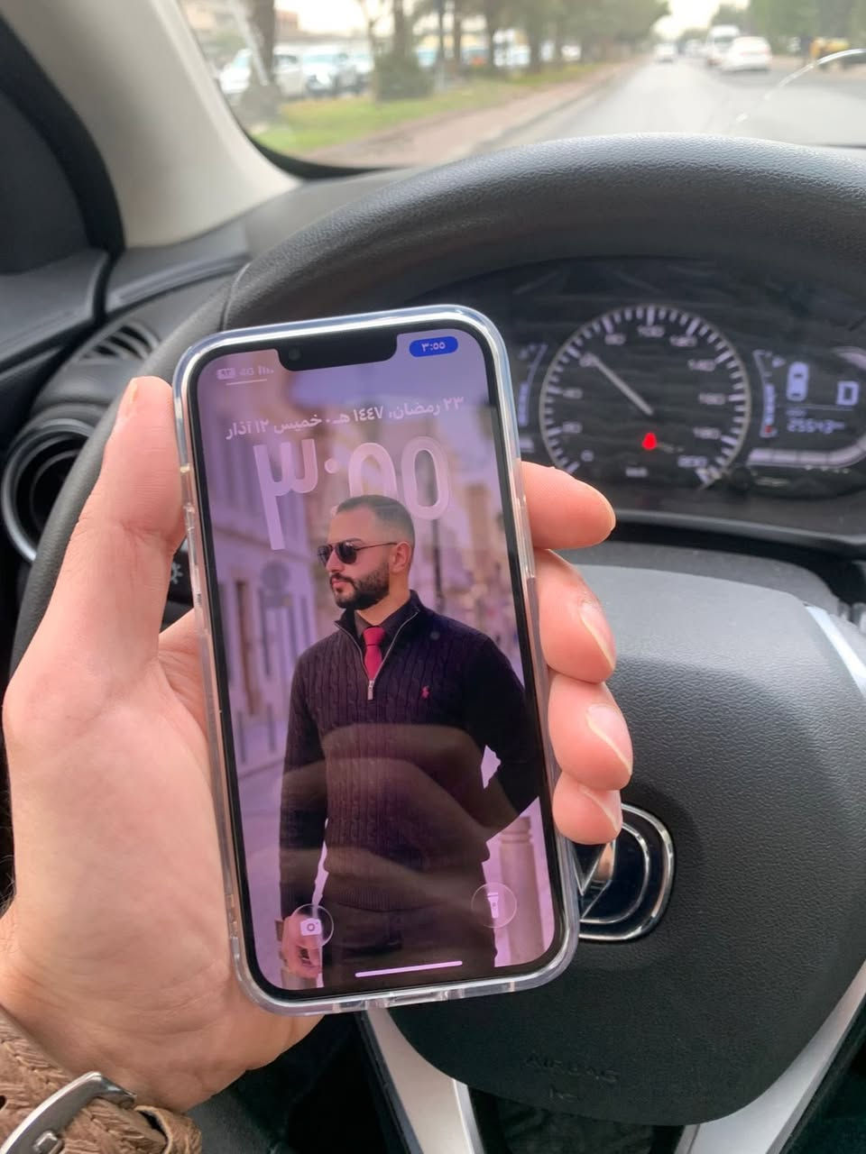 ايفون ١٣ عادي ذاكره ١٢٨ بطاريه ٩٥ جهاز مكفول زلغ مابي اصليه جهاز لوك  كلش جديد السعر ٤٢٥ الف بغداد اليرموك ***********
