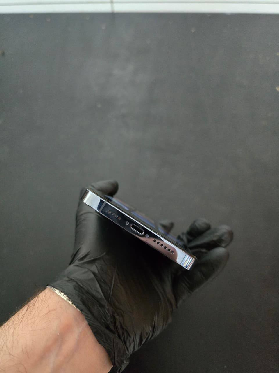 السلام عليكم
🔴 للبيع 🔴

ايفون 13 برو ماكس نظافة 100% ذاكرة 256 بطارية 87 
مع ملحقاته كاملة وكارتونة وشاحنة
🔴 المكان بعقوبة جسر الشريف 🔴

للتواصل على الرقم : ***********
