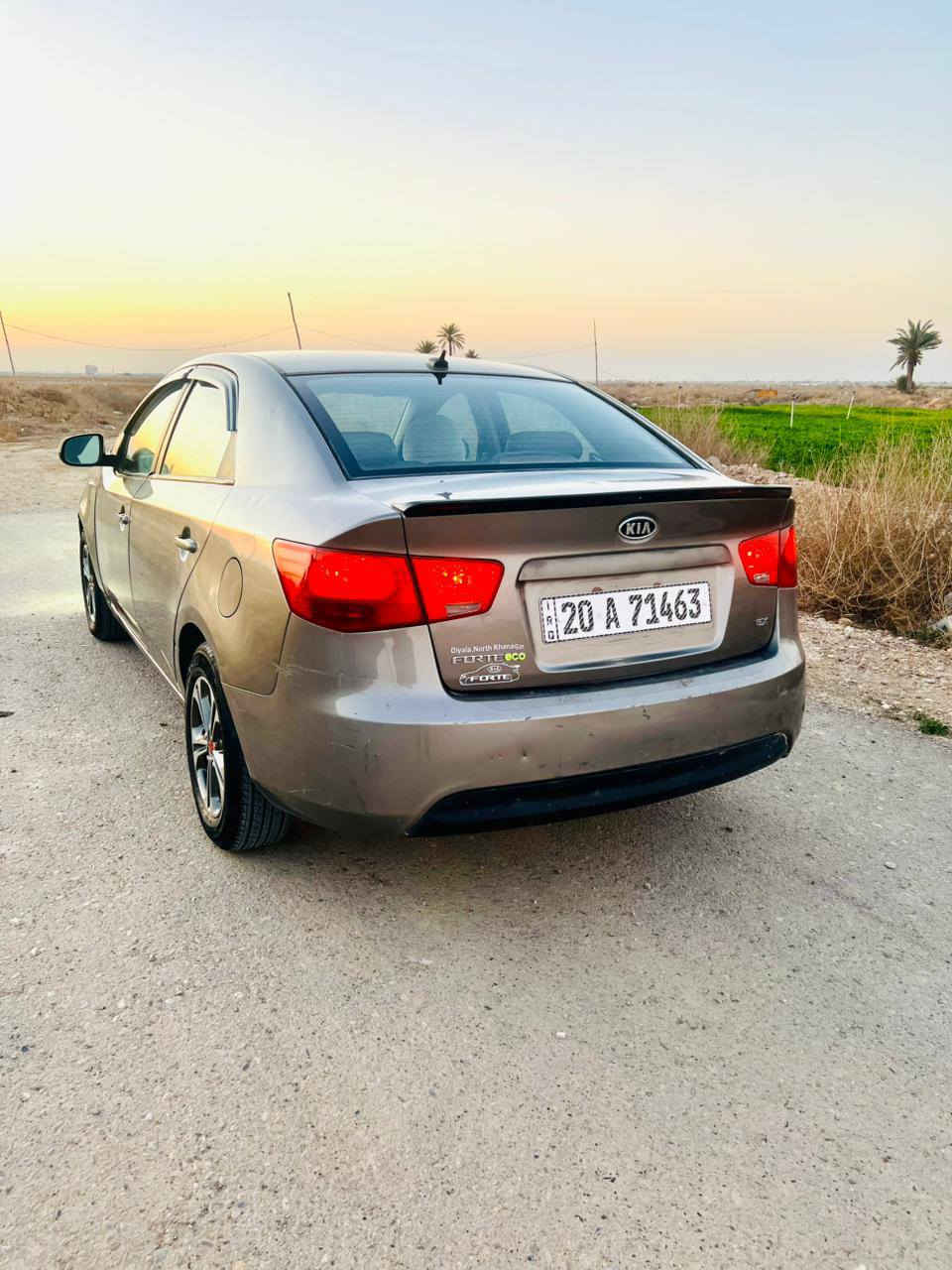 السلام عليكم 
كيا فورتي وارد أمريكي موديل 2012 ضرر باب السايق مبدل بلادي وصبغ جاملغ كلشي موضح بالسونار 
محرك 2400 دوش مرغوب مكينة كير جديد حدادية جيدة 
مواصفات إيكو EX إقتصادية كلش بالصرف بانزين
تحكم جهتين حاكية بلوتوث باقي مواصفات معروفة
السعر 78 
العنوان ديالى كنعان 
للاستفسار الاتصال على الرقم
***********
