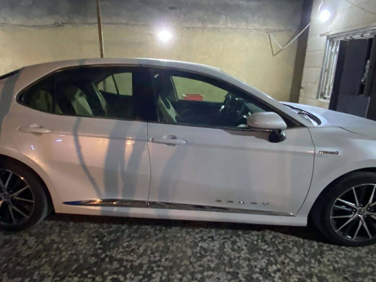 السلام عليكم كامري موديل 23 كفاله الرقم الرقم بغداد مكان السياره البصره ماشيه 44 الاتصال *********** السعر 240 وبيها مجال
