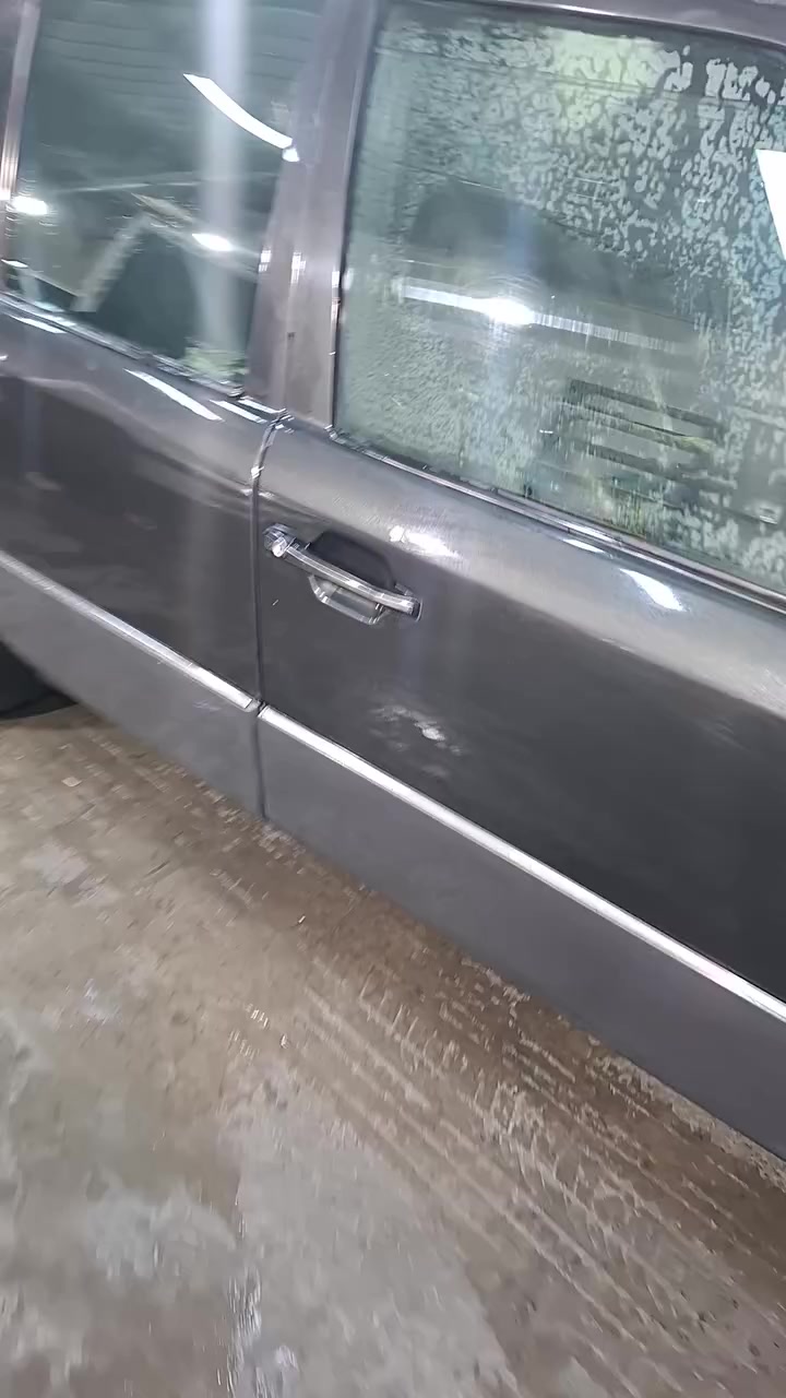 السلام  عليكم مارسيدس دب ١٩٩١ فول مواصفات كير  مكينة بلاد ٣٠٠ عنكبوت لون اسود رقم بغداد الماني  تبريد ثلج فتحة با السقف كشنات كهرباء حدادية جديدة مصبوغ عام جمالية غرفتها نضيفة حلوة جلد اسود زوج تايرات جدد أمامي الخلفي نظيف .
اخوان مكاني بغداد حي الجامعة ....( بيع او مراوس نفس السعر) 
السعر 65 ورقة 
***********
