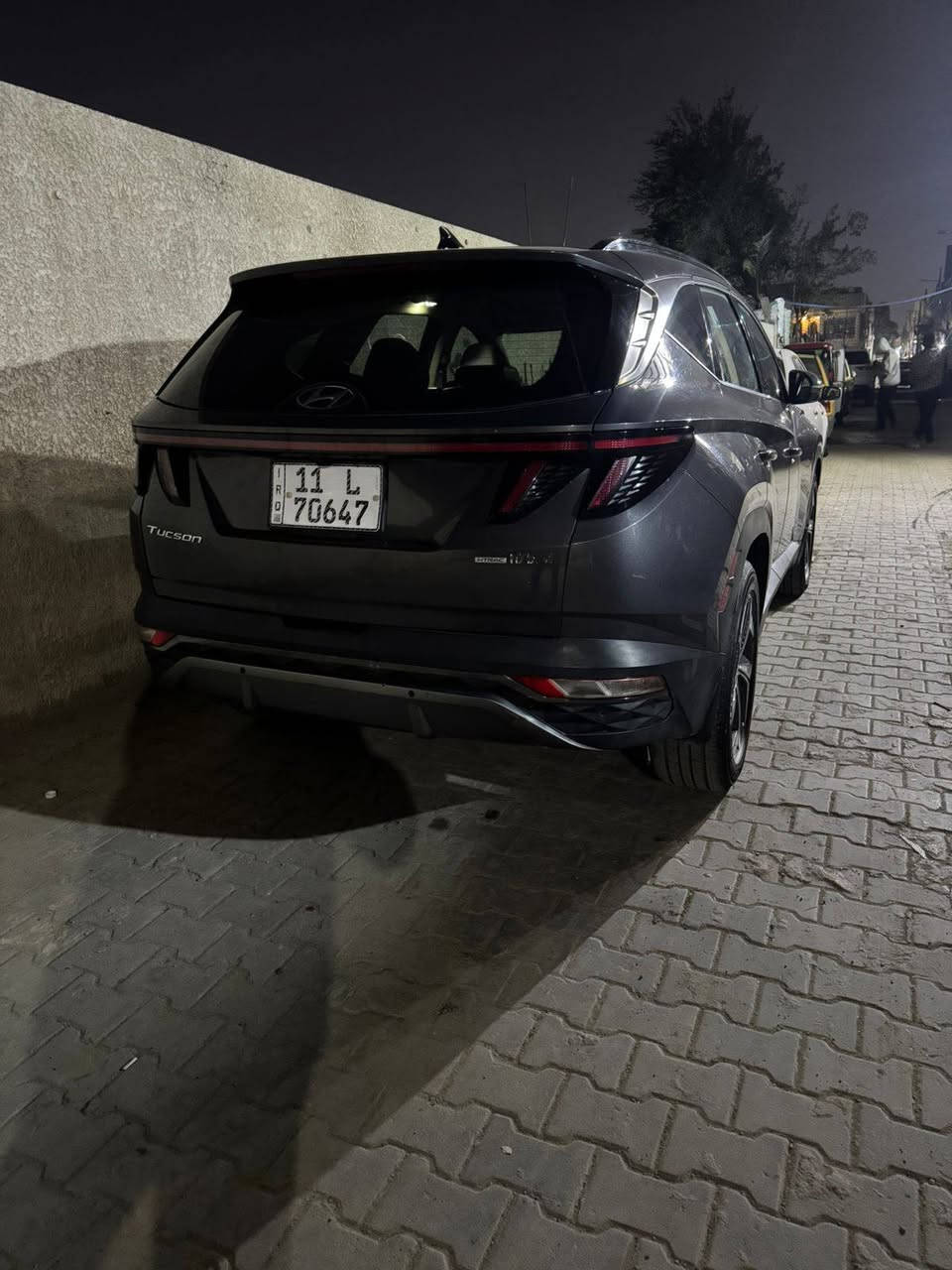 السلام عليكم
توسان 2022 وارد امريكي فول مواصفات لمتد اعلى فئة ب توسان هيبرد  اوتو بارك رقم بغداد صور الحادث والسونار مرفقة مع الصور بيه صبغ قبق الجنطه والدعاميه اماميه  بدون ايرباك 
ماشية 31 الف 
المواصفات : بانوراما / بصمة / جلد / كشن كهرباء / خزن ميموري / جنطة كهرباء / شاشة كبيرة 20 انج / شاشة ديجتال / انارة داخلية LED / كير دكم / هندبريك دكمة / مود درايف / اوتو ستوب / محرك 2000 هيبرد / تدفئة وتبريد بالكشنات / مانع انحدار / ٤ كامرات + شاشة عرض كامرة رباعية / تبريد قطعتين. / نظام HTRAC / رادارت / شفتات ستيرن / رادار نقطة عمياء / تشغيل عن بعد / قيادة من الريمونت / تدفئة ستيرن. / كامرة في المري الجانبية مع الاشارة /والايرباك راجع سستم/ وهواي مواصفات بعد مذاكرهن مكاني بغداد *********** السعر قفل قفل 175
