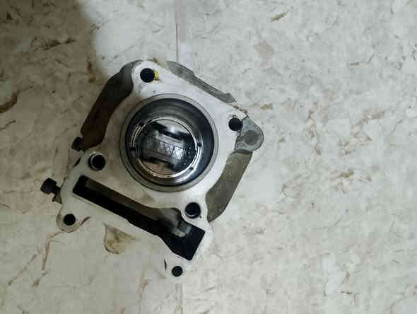 هاذي الغراض للبيع وياهن دبل خلفي سبع الوان كلمن وسعره اليريدهن اني خادم مكاني الحسينيه مال راشديه وهاذه رقمي ***********
