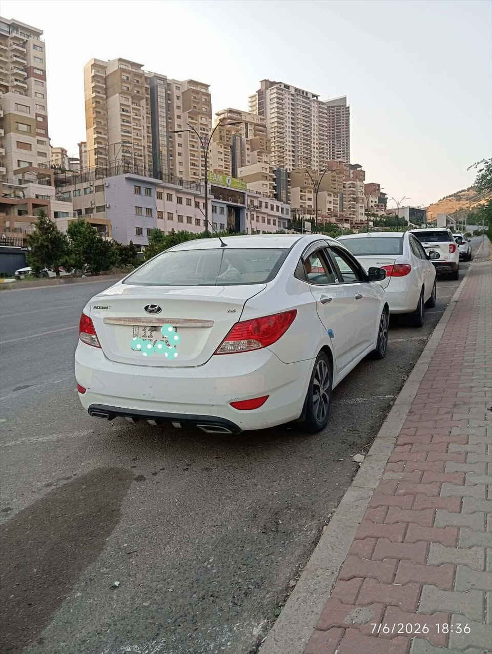 🚗 اكسنت موديل 2015 🚗
رقم بغداد جديد سنوية لغاية 2031
 محولهه باسمي،
 صافيه من كلشي. 
محرك 1600 قطرتين
 المرغوب
 تحكم جهتين، شاشه اندرويد كبيره، كامره دواره، نظام ABS مانع انزلاق، نظام ايكو، ويل 16 كروم حتى السبير، أربع دسك.
✅ كفالة عامة من الصبغ والمعجون.
فقط بارد مكانين بسيطات.
🔄 للمراوس بالنترا او سوناتا.
💰 السعر 105
📍 العنوان: النجف
📞 ***********

