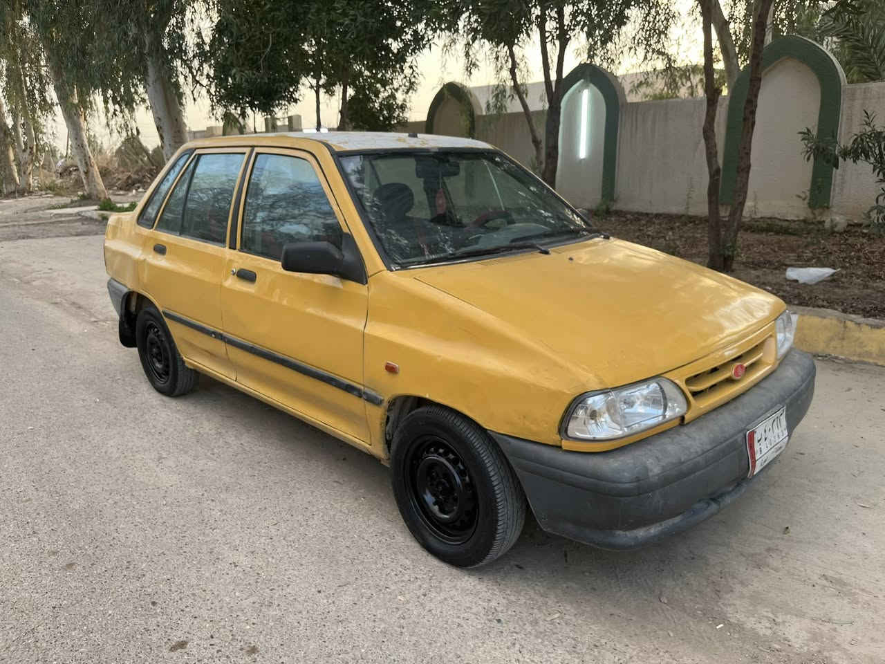 السلام عليكم
سايبا موديل 2012 شواصي معمره
مكينه كير كفاله تخم تاير جديد صدر كله جديد كهربائيات شغاله سياره حلوه وناعمه مصفره هيئه وغرامات السعر 23 مستعجل على بيعهه مكاني بغداد قرب بسمايه  الشراي يتصل ***********
