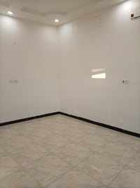 الغدير الاولى • للإيجار • غرفة نوم