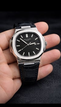 حركة أوتوماتيك • صناعة سويسرية • سوار جلد تمساح