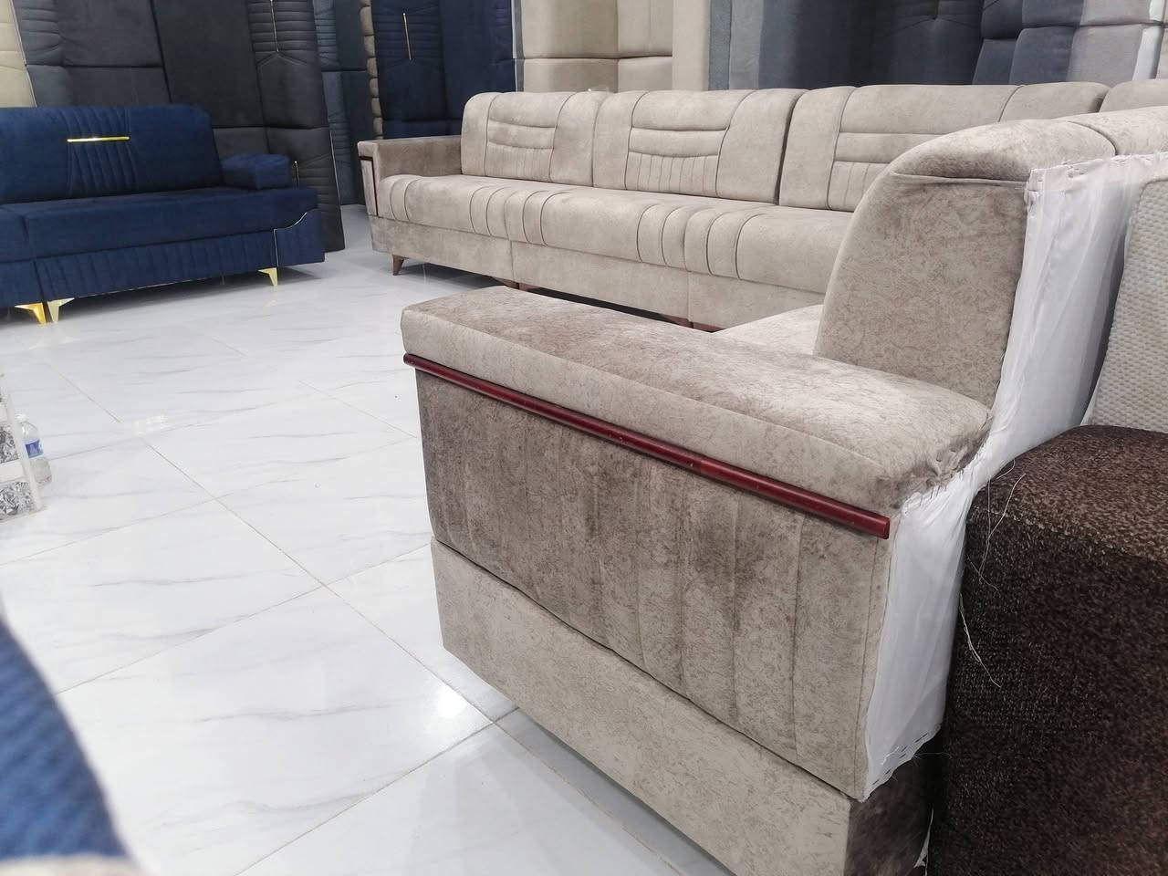 أللهم صلي على محمدوآل محمد🌴❤️
#ديوان_جديد_مودرن 7 متر 6 قطع مع كوشات✨❣️

#تزكام مقعد+هيكل بلاويد15ملم لسفنج مميز اول10cm

تزكام مال معاتب ✨💯 متوفر تفصال حسب طلب 🤔✅

#عنوان كوت زين القوس شارع المله ***********🤳

معرض بركات ام البنين  متوفر توصيل بعد المقابله
